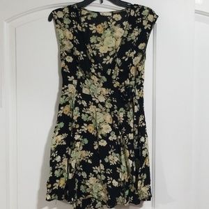 Black rose wrap dress with pockets